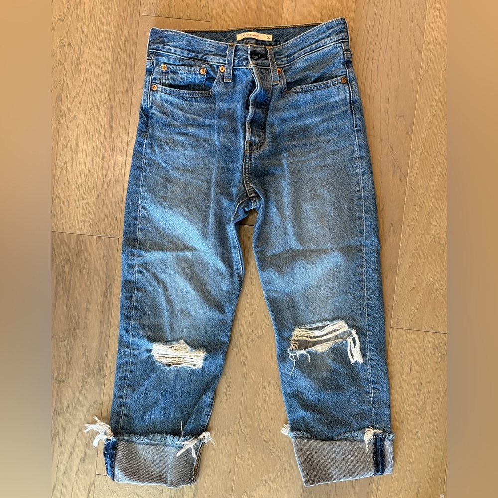 Levi’s Distressed Blue Denim Jeans